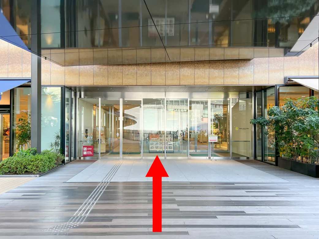 グラングリーン大阪 南館 ゲートタワー 2F入口
